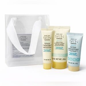 New Mary Kay Satin Hands Sample Size Trio Shea Self-Care Gift Set w/ Bag
